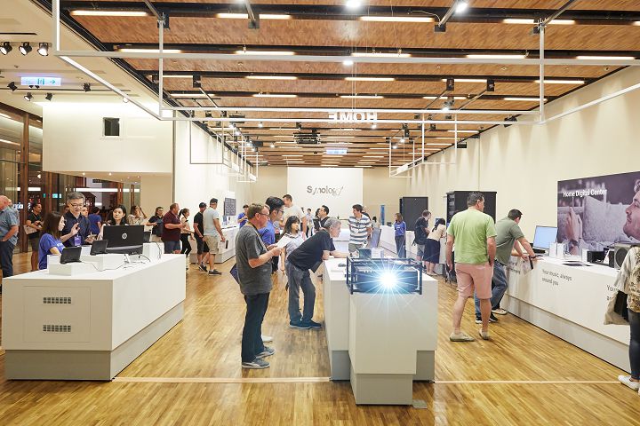 Synology 展出全新 Mesh 路由器及多款 NAS 新品，軟體套件大幅升級，提昇企業佈署及管理能力