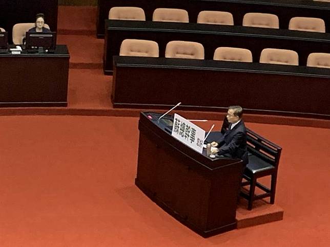 蘇貞昌槓上韓國瑜 賴士葆嗆行政院長降格競辦總幹事