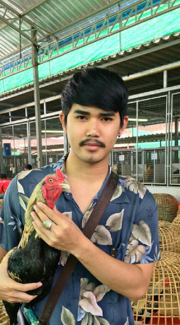 สราวุธ เจริญฟาร์ม