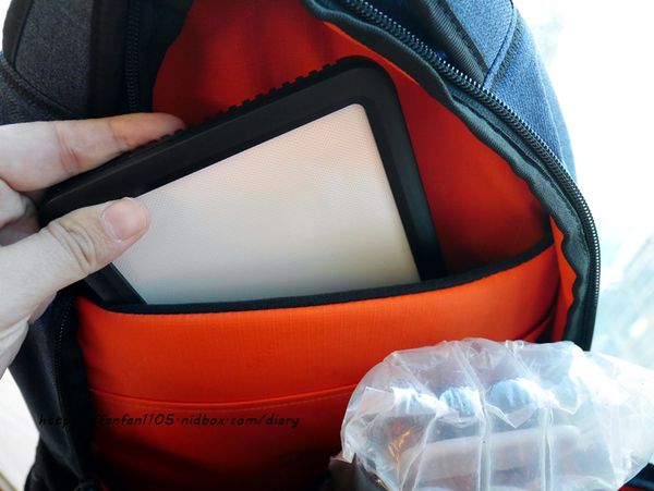 【SOLIS】ONES小尺寸前袋款電腦後背包 #環保材質 #綠色智慧紡織風 #防撥水後背包 #筆電背包 (6).JPG