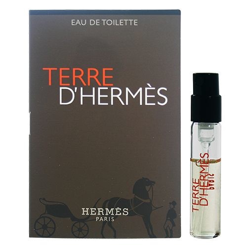 全新正品 商品名稱：Hermes Terre D''Hermes 大地男性淡香水 2ml 商品規格：2ml 香調： 木質清新調 前味： 葡萄柚、橙、廣藿香 中味： 玫瑰、安息香、天竺葵 後味： 香根、