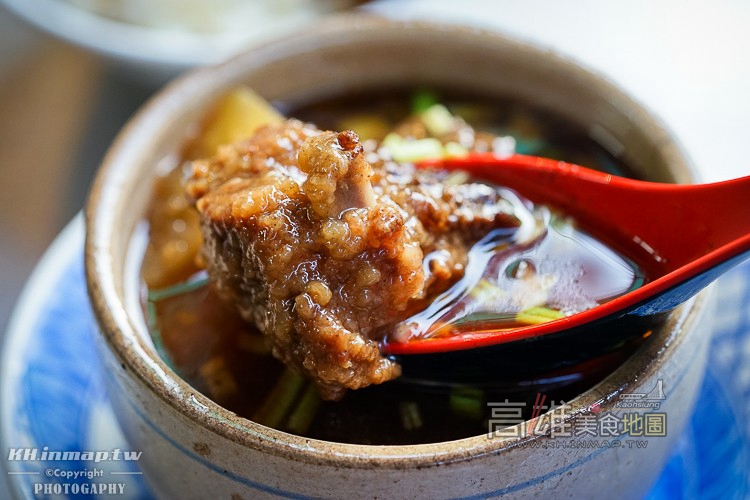 (高雄美食地圖專題)高雄南華商圈(新興市場)外帶美食一條街，必吃小吃這17家！