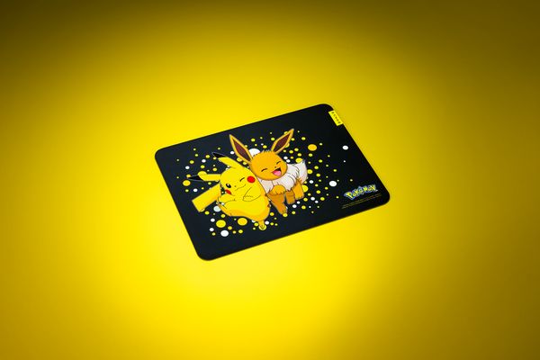 Razer Gigantus V2 – Medium– Pokémon Edition，建議售價 990 元。