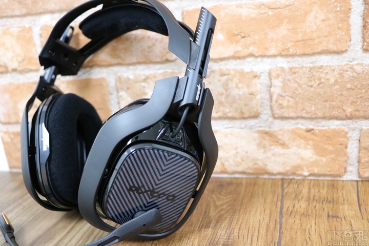 跨平台競技遊戲潮人利器，羅技 ASTRO A40 電競耳麥+音頻擴大器 開箱體驗