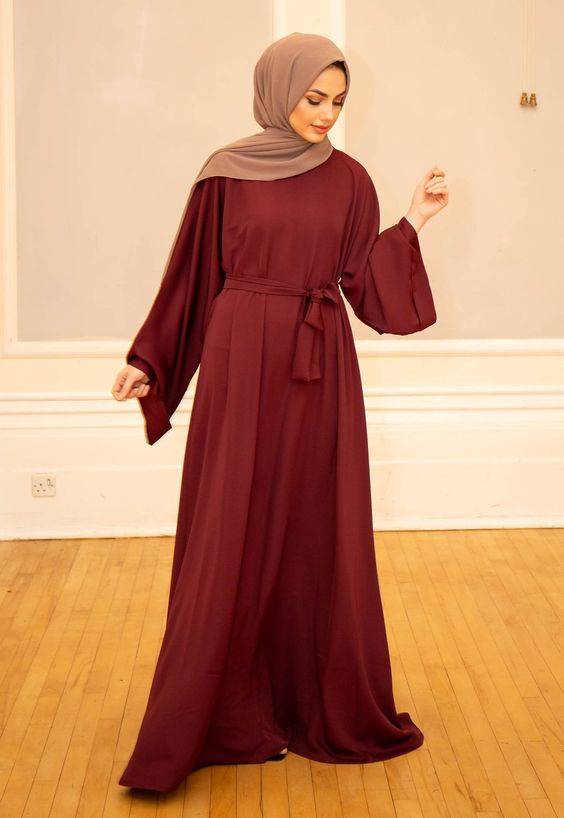 Gamis warna maroon cocok dengan jilbab warna apa