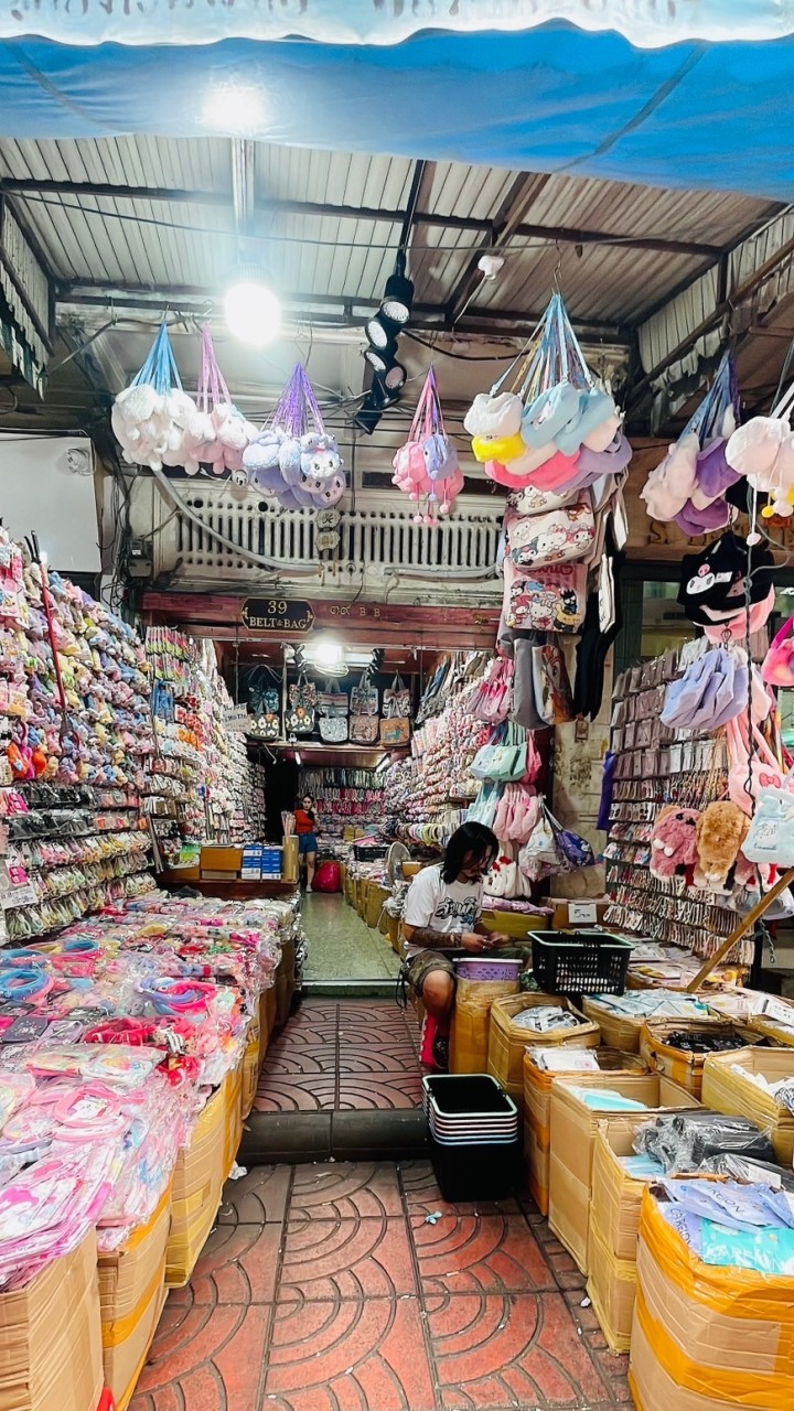 กิ๊บช็อปหน้าร้านอยู่สำเพ็งห้อง  39  ร้านกาก้า