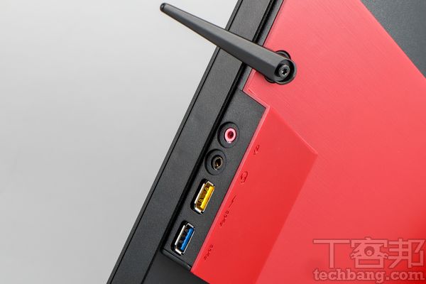 該換240Hz電競螢幕嗎？－ 遊戲畫面更順暢，天天吃雞不用愁