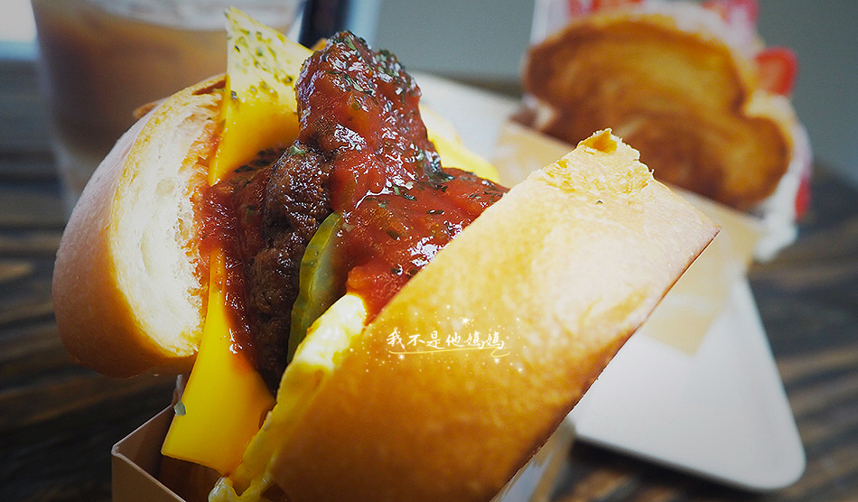 isaac toast,韓式吐司做法,韓國路邊攤吐司,韓國街頭三明治,韓式厚滑蛋吐司,大湖草莓,草莓季,草莓吐司,草莓料理,大湖草莓吐司