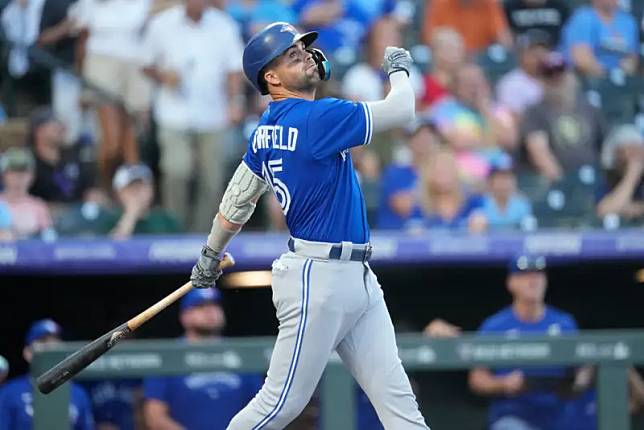 3屆明星工具人Whit Merrifield將以1年800萬美元（約2.5億台幣）加盟費城費城人。（圖／美聯社／達志影像）