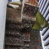 漫步內湖攀岩場