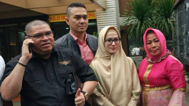 Muhammad Fadlan dan Lyra Virna