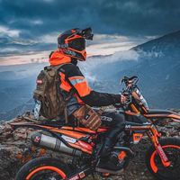 南部CRF滑胎Supermoto