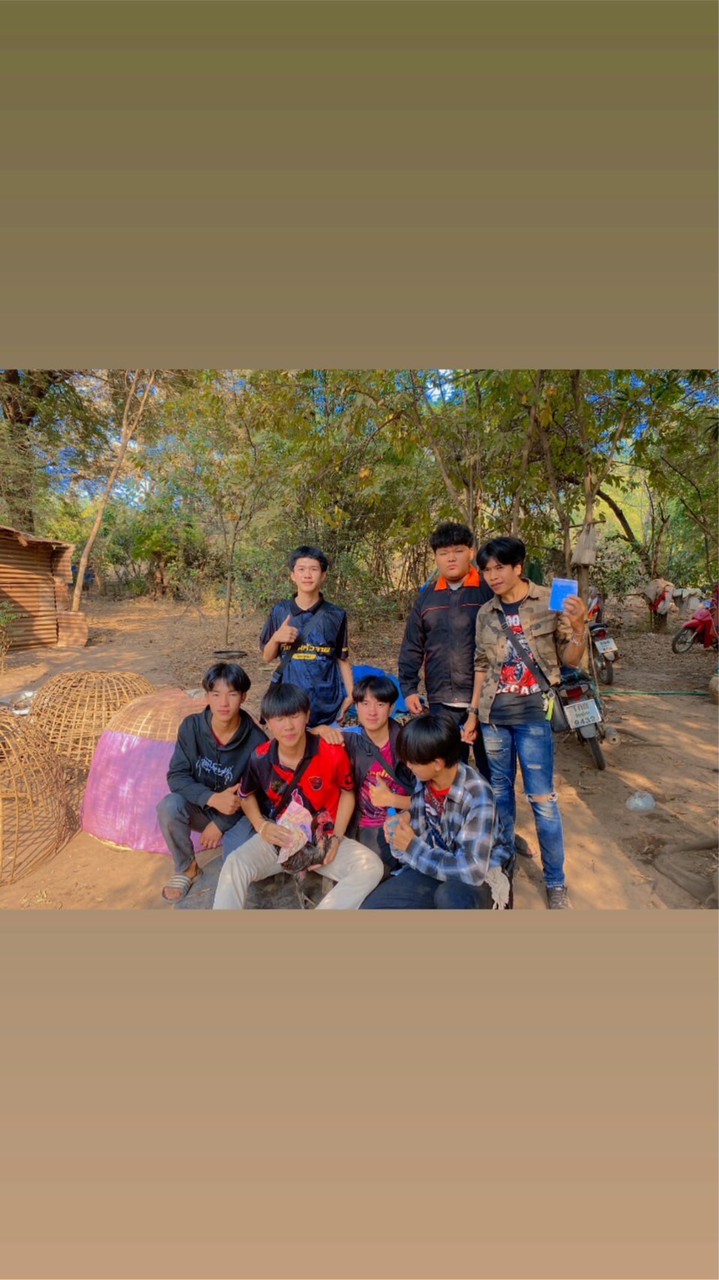 พม่าแข้งบิน เด็กภูหิน