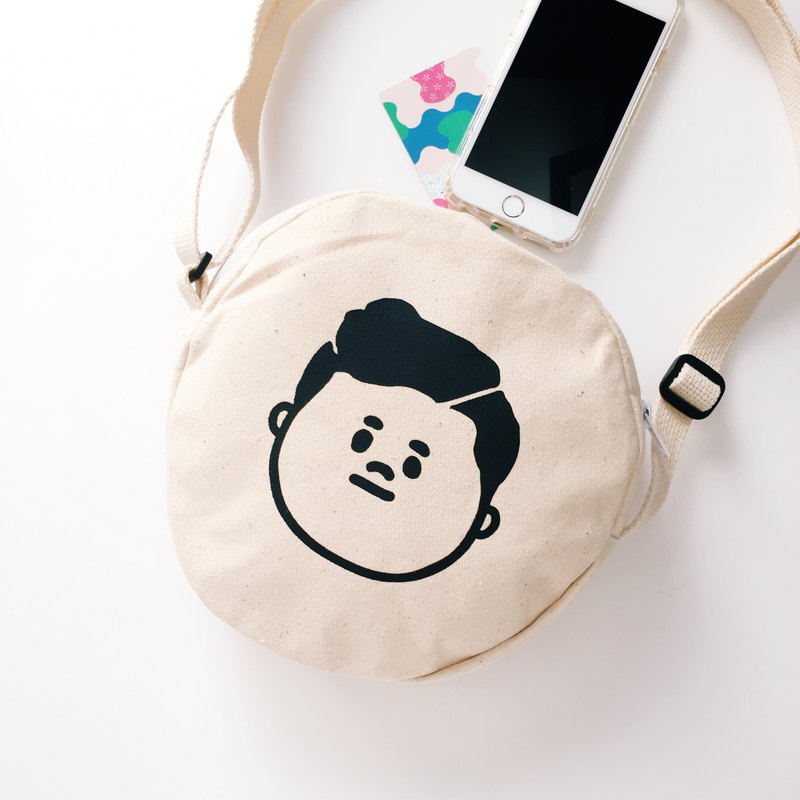 油頭介太 -斜背圓揹包 帆布包 側背包 可調整式揹帶