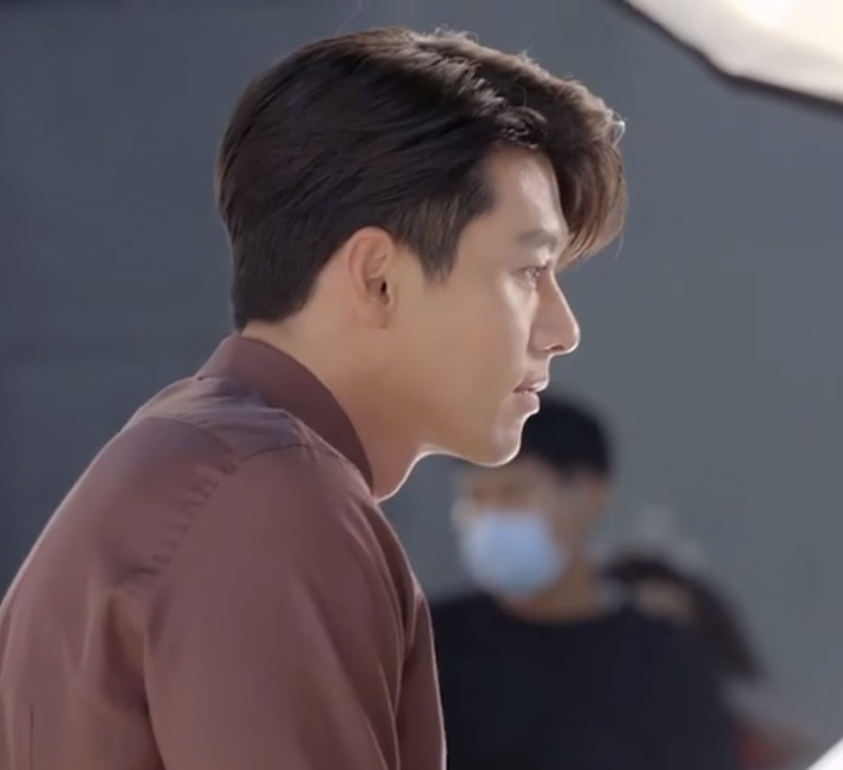 玄彬新廣告曝光！代言造型是《愛的迫降》正赫的「巧克力西裝」！