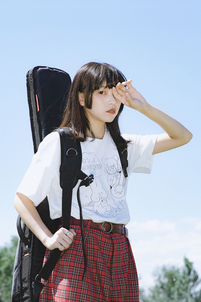 這個夏天，我們希望能為你帶來的是：陽光，色彩，音樂，自然，跟著森林樂隊成員一起搖擺吧