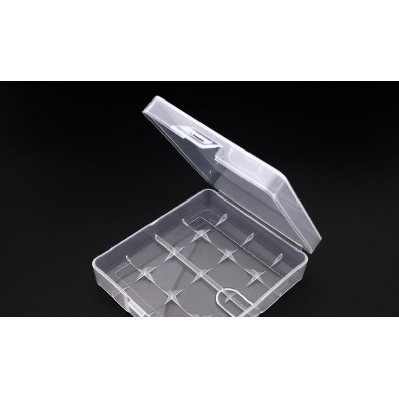 18650 16340 14500 專用收納盒 18650電池可裝四顆 平頭 凸頭適用 長: 8.3cm 寬: 7.2cm 高: 2.35cm, 重量25g 報價為一個透明收納盒