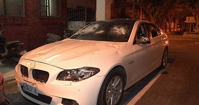 沒錢學人上酒店　欠債不還惱羞撂人砸車