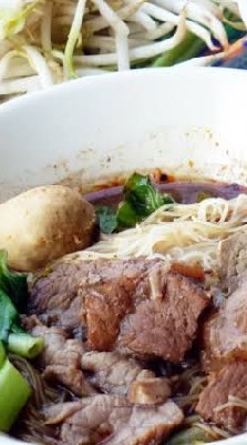 ก๋วยเตี๋ยว เล่น เล่น