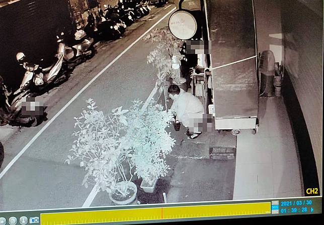 台灣最美風景 新北男在門口拉屎女住戶崩 整整一條 中時新聞網 Line Today