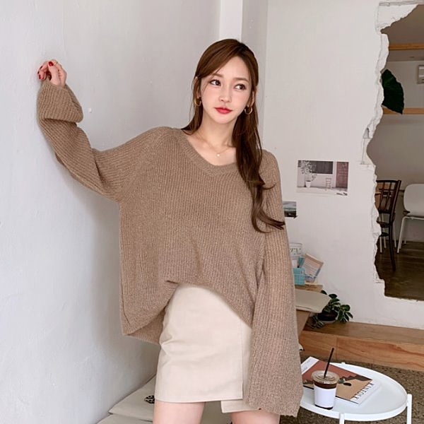 MIS105 產地：韓國 簡約優雅寬袖針織V領上衣 顏色：棕/粉/白/綠 材質：毛衣