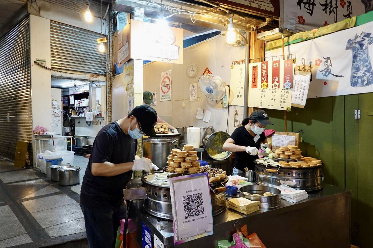 從早吃到晚！晴光市場８家超人氣美食：林志玲最愛、脆皮甜甜圈、排隊紅豆餅