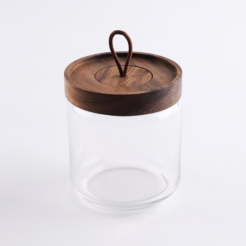 品 牌 介 紹 CHABATREE 來自泰國的生活精品品牌，以南洋柚木餐具所著稱，商品全由技術純熟的木工藝匠，手工打造出比機器製作更有生命力的原木器皿，溫潤質樸的質感深受歐美及日本等地消費者喜愛。使用