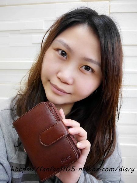 【FOCUS義大利原皮】義大利認證頂級牛皮 #經典原皮多功能造型真皮中夾 #多卡層皮夾 #女用皮夾 (16).jpg