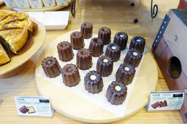 哈肯舖淨生吐司、桑葚優格吐司，使用聯華潔淨認證麵粉，成分天然、八大無添加，嚴選好食材低溫發酵手感烘焙，安心美味的生吐司