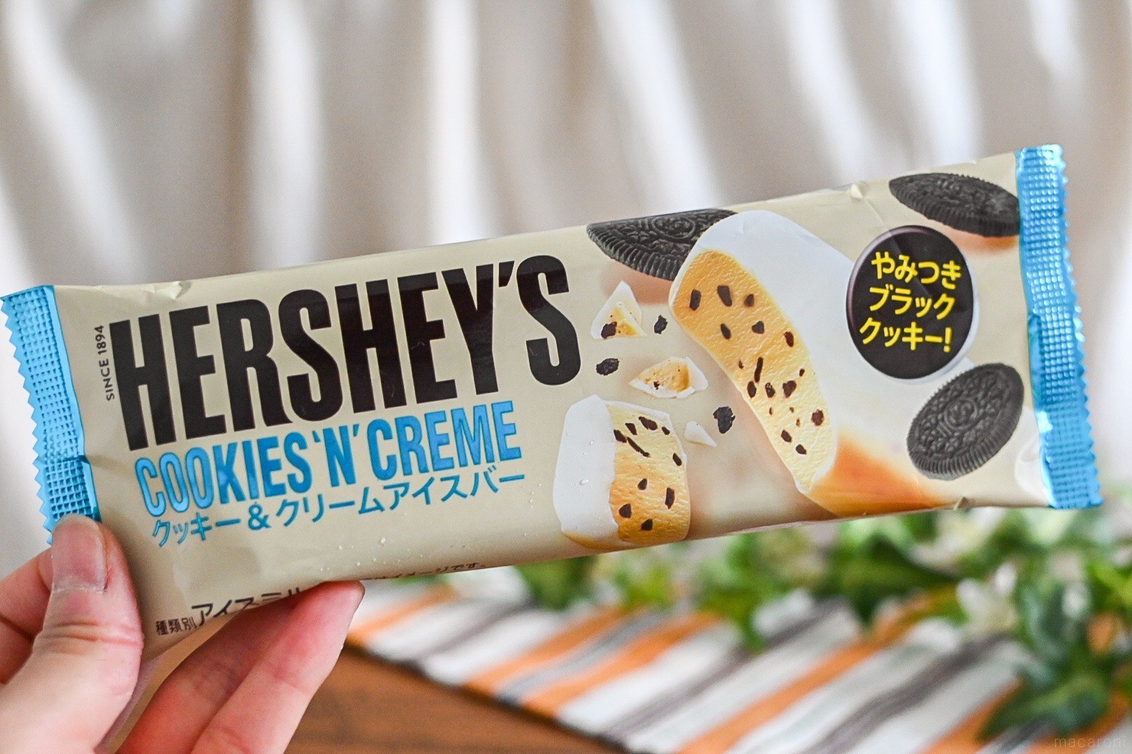 ハーシーズチョコがアイスになった ほろ苦いクッキーのしっとりくちどけが絶妙 365日アイス女子 Macaroni