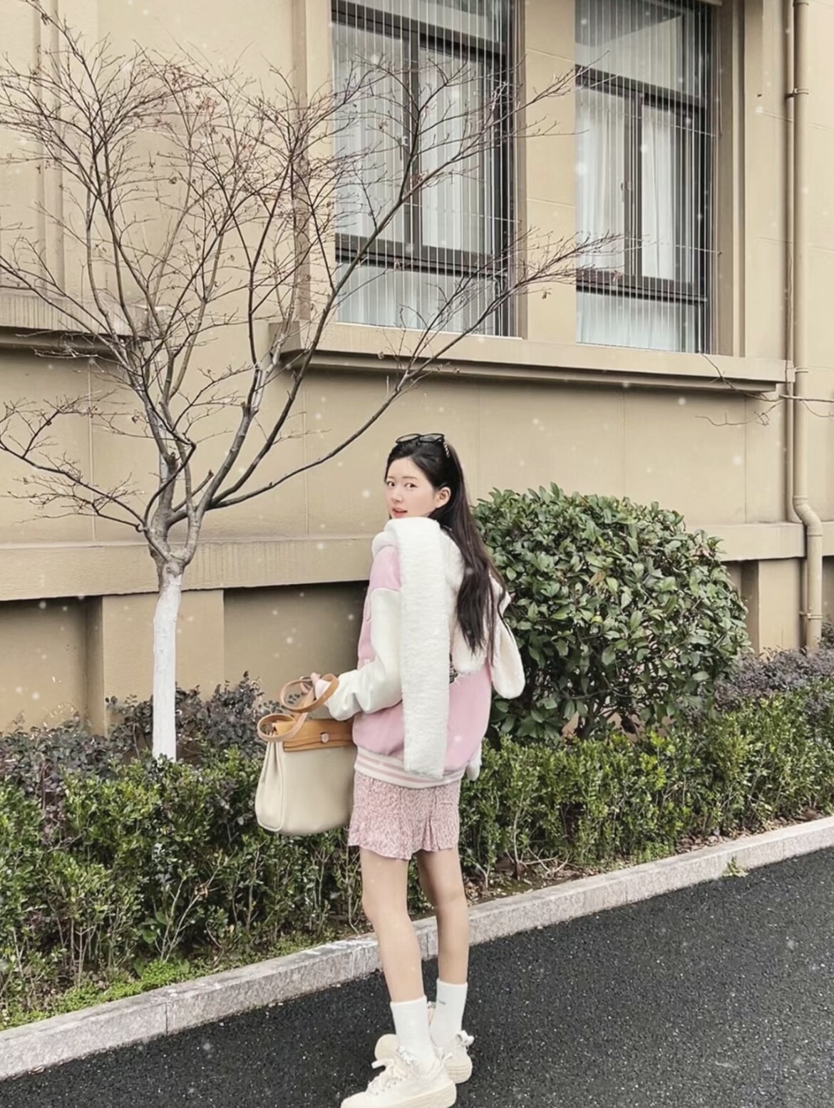 2023趙露思私服同款包包：跟著揹PEDRO質感和年輕兼具、「這一牌」過半超厲害！