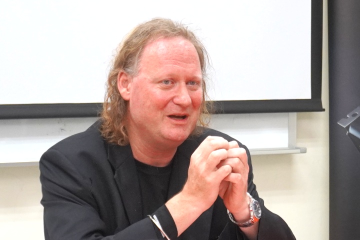 筆者認為Jos Stam所談論的內容已經超過科學的範疇，進入值得深思的哲學領域。