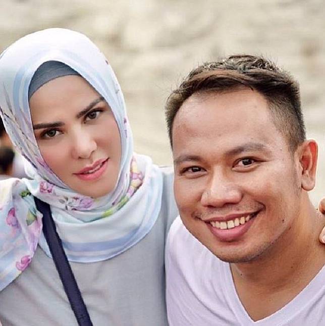 Vicky Prasetyo dan Angel Lelga