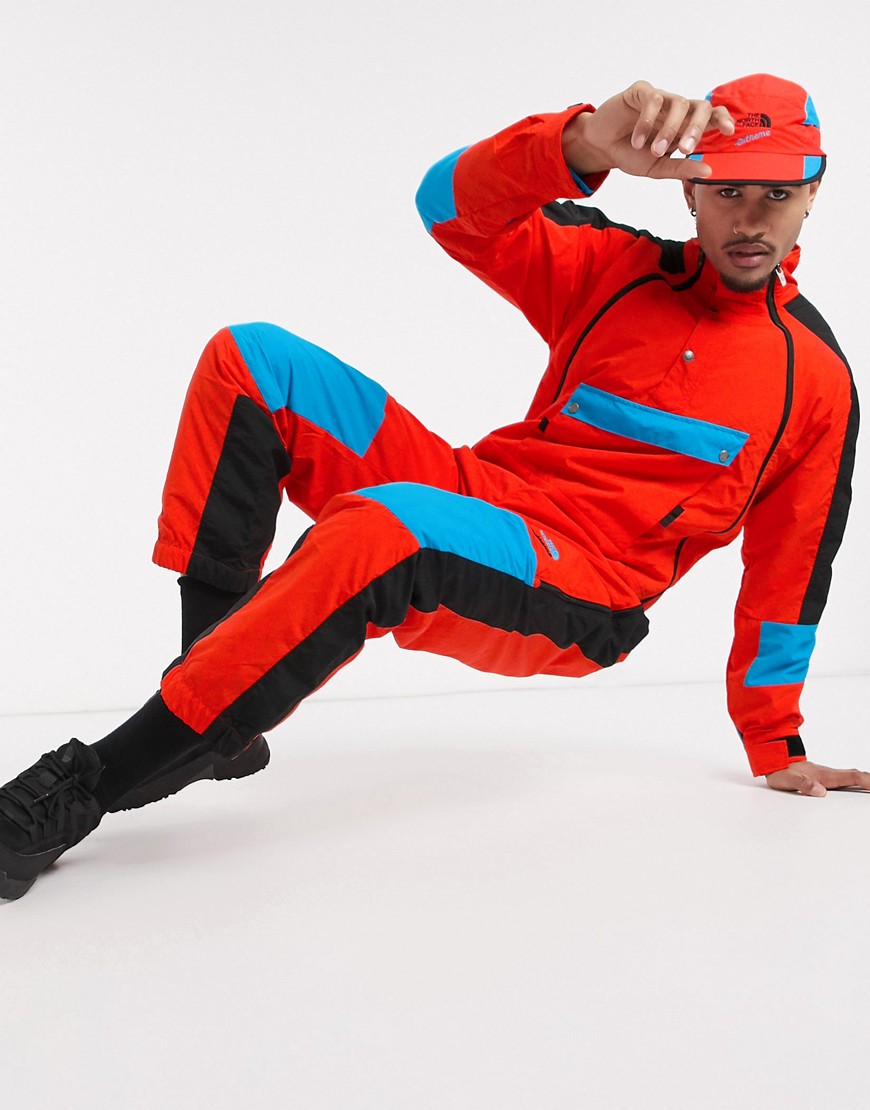 Wind suit by The North Face Inspired by the original North Face Extreme collections Colour-block des