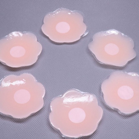 [當日快出]乳貼 盒裝 矽膠乳貼 隱形 無氣味 防汗 隱形內衣 防走光 女生衣著 潮女必備