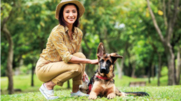 寵物情緣／對尪來硬的 李蒨蓉甜牽小狼狗度空巢