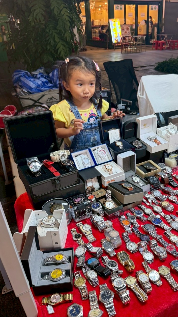 JAPANZY RUNGRUANG KANKHA WATCH