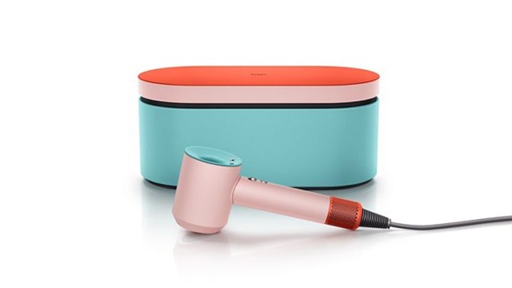 Dyson 宣布投入 5 億英鎊開發 20 款全新美髮產品，並由 JISOO 擔任全新品牌大使！