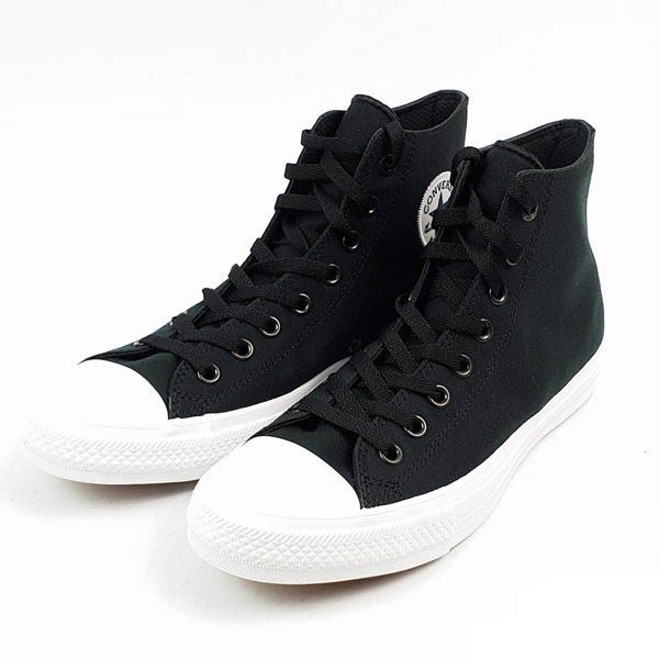 Converse Chuck II – The Sequel當我們在構思設計Converse Chuck II的時候，我們試想：「讓我們來做一雙最舒適的運動鞋吧！」結合Nike Lunarlon鞋墊和
