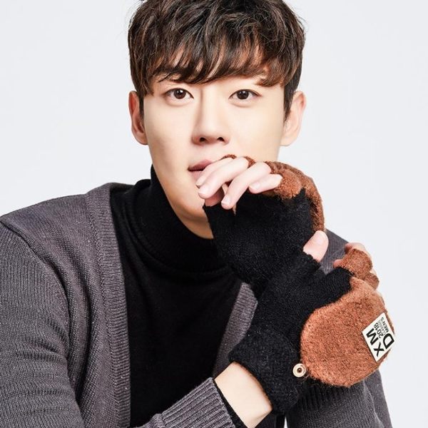 男手套 針織手套 秋冬半指翻蓋包指兩用毛線保暖連指騎車學生寫字毛線手套《印象精品》yx732