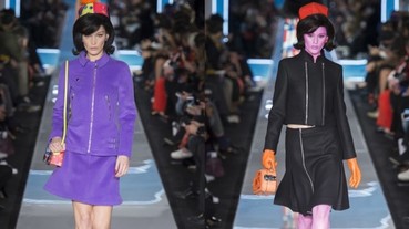 「外星版賈姬」？ Moschino 米蘭時裝週大玩「復古星際」哏！