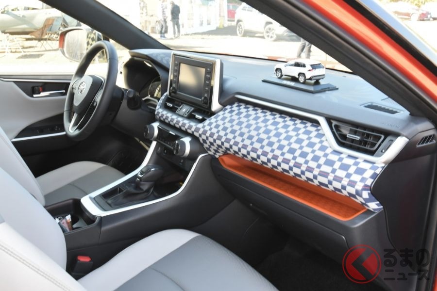 世界で1台 トヨタのレア車 Rav4リムジン に会ってきた