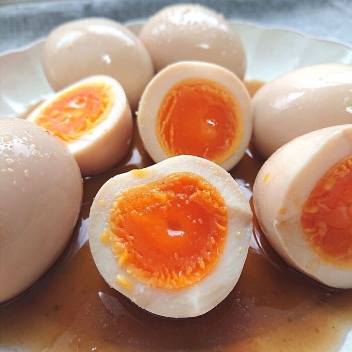 人気の煮卵の味付けレシピ 基本の作り方からアレンジ味玉 話題の麻薬卵レシピまでご紹介 暮らしニスタ