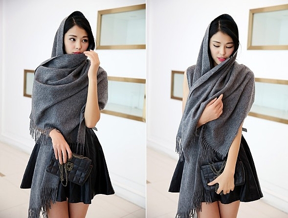 [協貿國際]秋冬純色羊羔毛流蘇圍巾披肩兩用