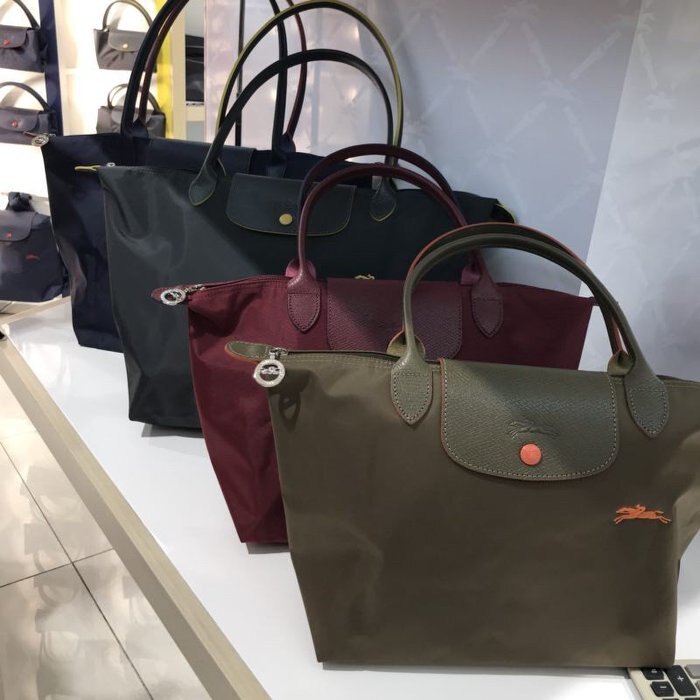 法國正品Longchamp club 刺繡馬尼龍折疊包長柄2605 619 M中號、1899 619L號、短把1621 619-S號、1623 619-M號.及1699 619後背包 秋冬款單肩包 水餃包-(買二贈一12/ 31止，附購證)*vivi shop*