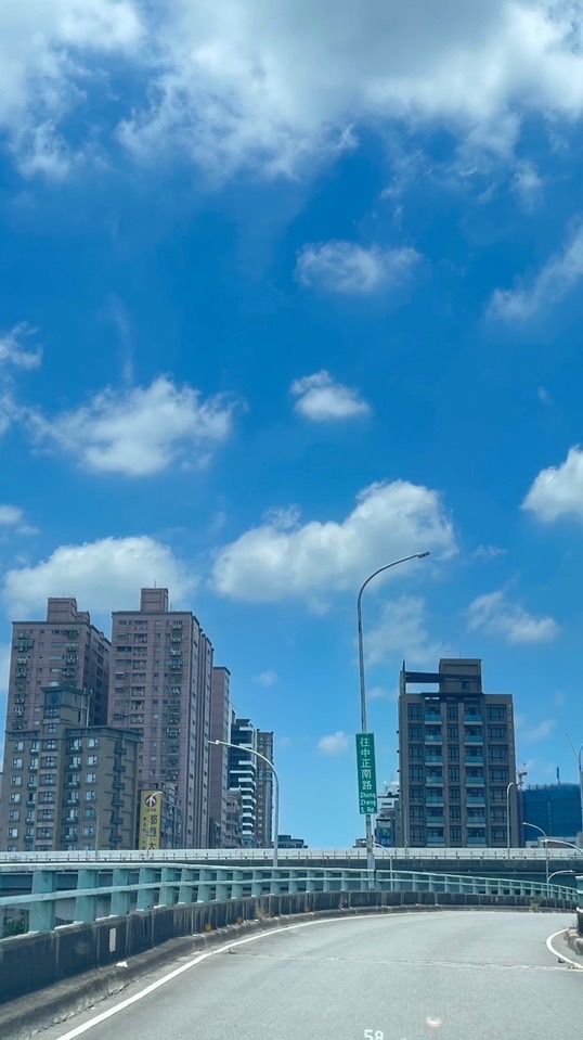 半夜不睡覺就進來一起熬夜吧