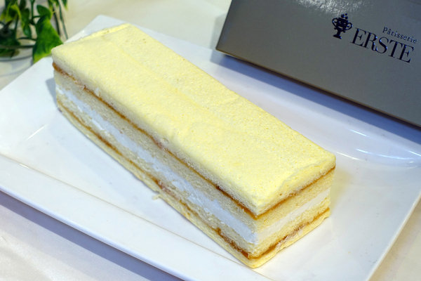 大安區甜點店艾斯特烘焙Erste Patisserie 4週年慶優惠，用銅板價品嚐世界西點冠軍師傅甜點，使用三倍券優惠更超值