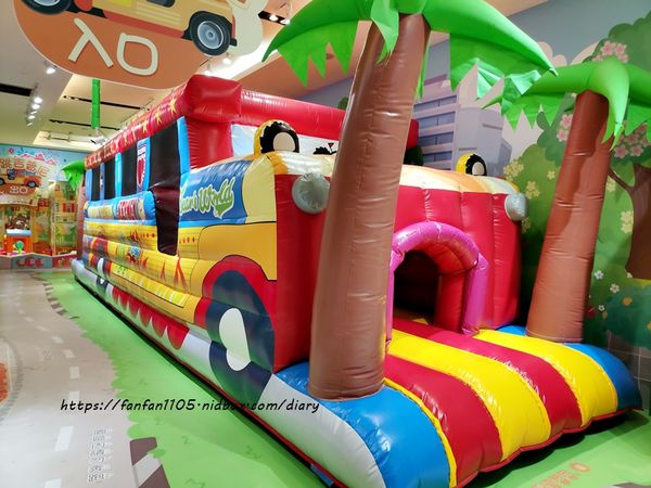 新莊鴻金寶【貝兒絲樂園】新莊 菲舞南洋主題館 #700坪旗艦館 #50大多元遊戲區 #室內親子樂園 (2).jpg