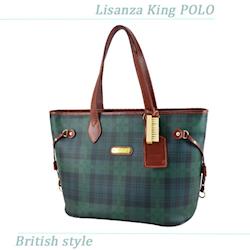 ◎&經典的格紋設計,永不退流行|◎&時尚抽繩款,大方,流行|◎&典雅的造型十分具都會時尚感品牌定位:流行時尚品牌:LisanzaKingPolo背法:肩背包款:托特包顏色:綠色系外層材質:PVC/合成