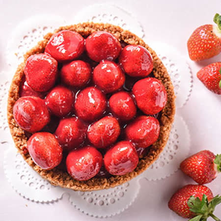 台中市十大伴手禮名店 純正日系血統甜點 香甜不膩口，滿滿的草莓